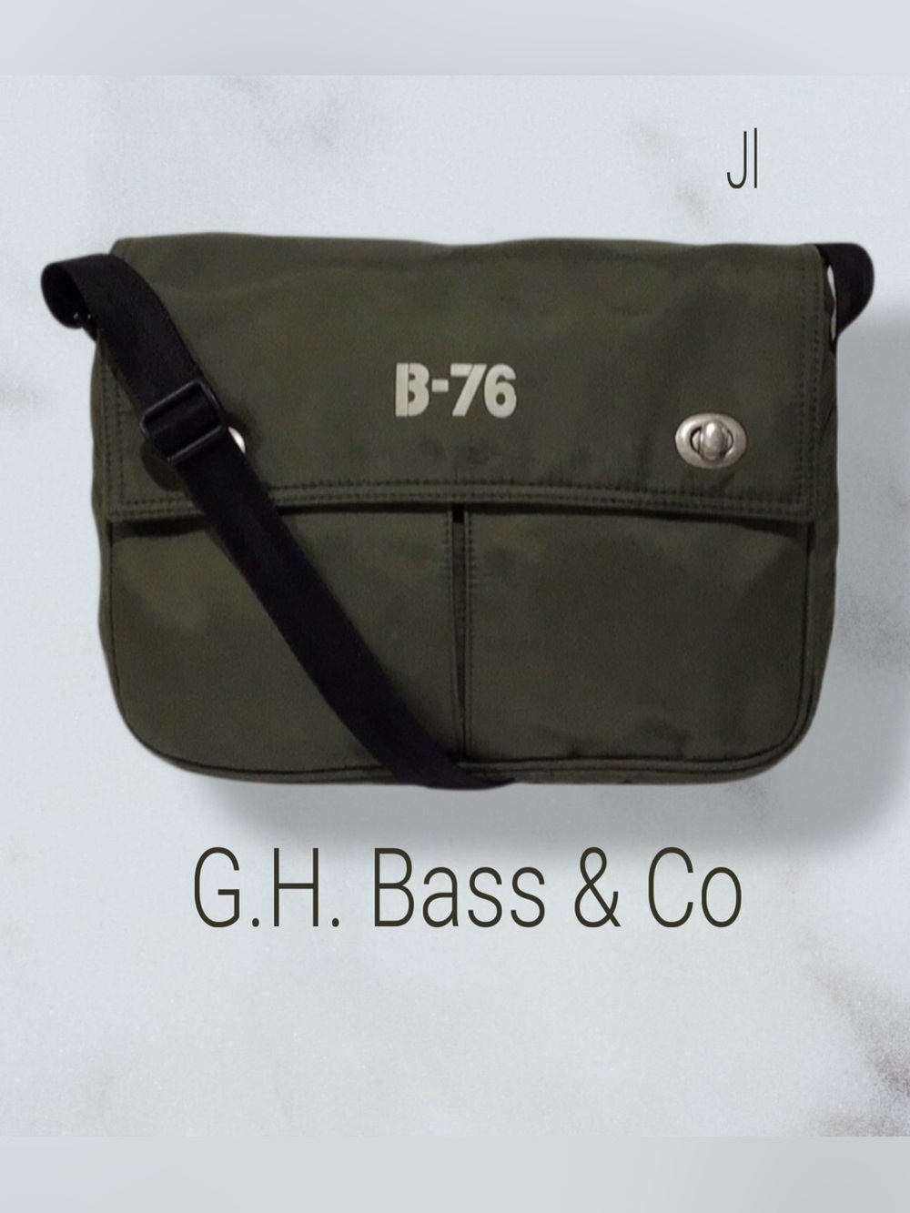 GH BASS & CO  Crossbody Shoulder Bag